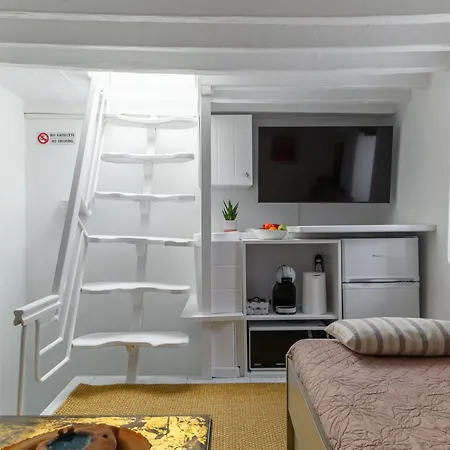 Elpis Mykonos - Delos Port شقة Mykonos Town