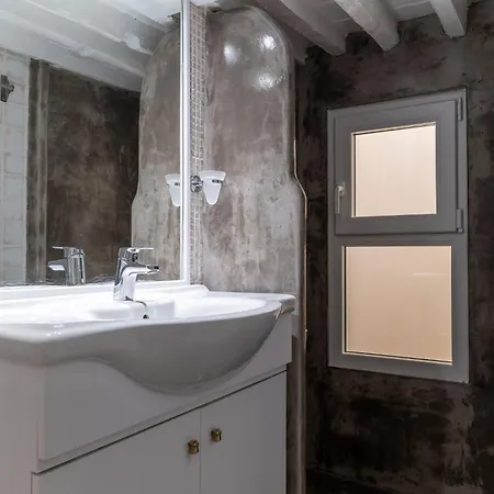 Elpis Mykonos - Delos Port * Mykonos Town