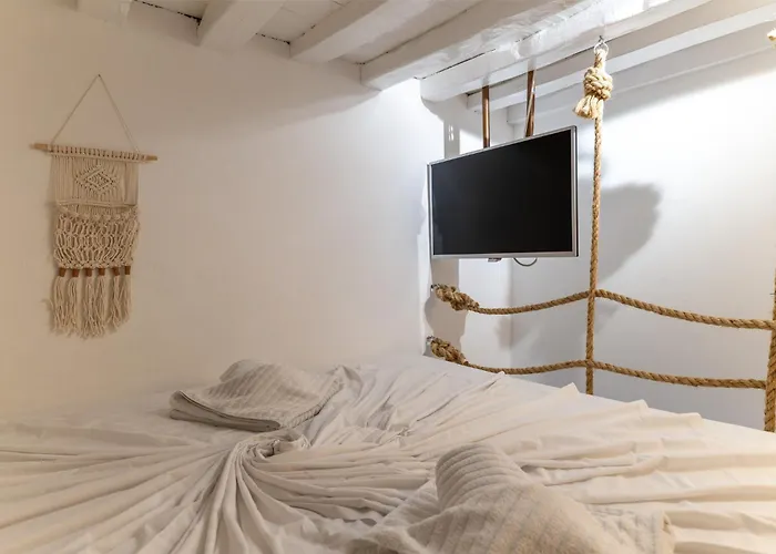 Elpis Mykonos - Delos Port Apartment